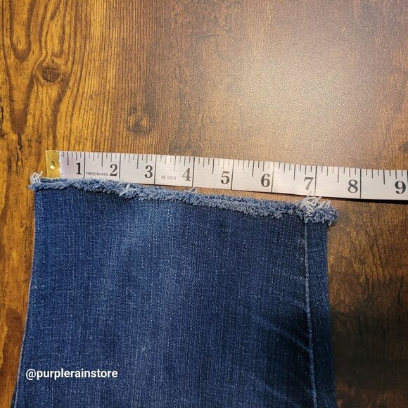 Levi's Skinny Bermuda Shorts Size 12 Mid Rise Cut Off Button Flap Stretch Denim - Picture 11 of 12